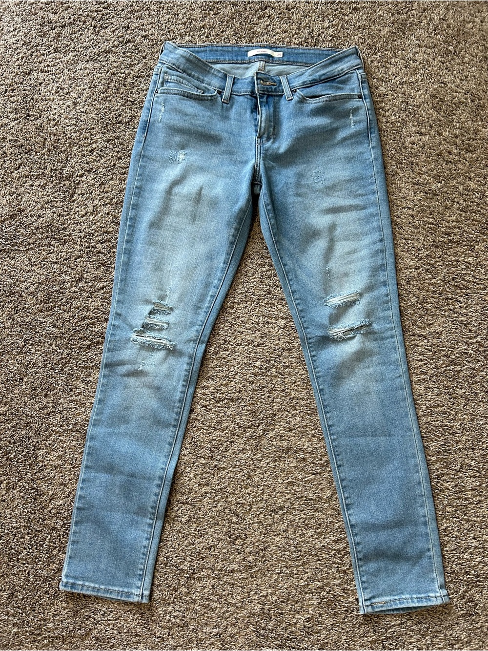 211 skinny Levi jeans.